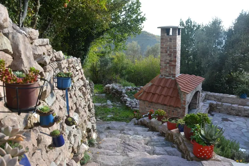 Gornja Lastva — כפר אבן על Vrmac