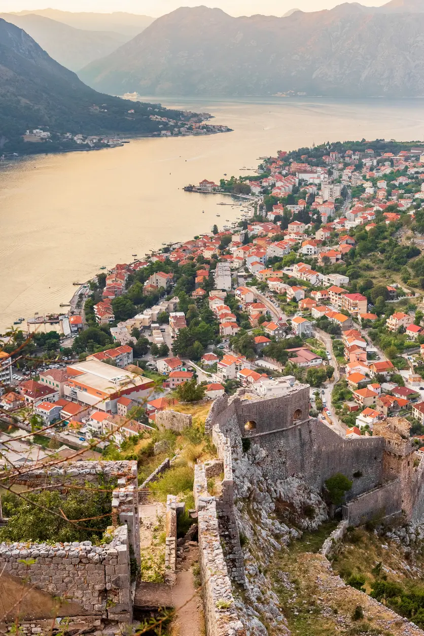 טיפוס למבצר