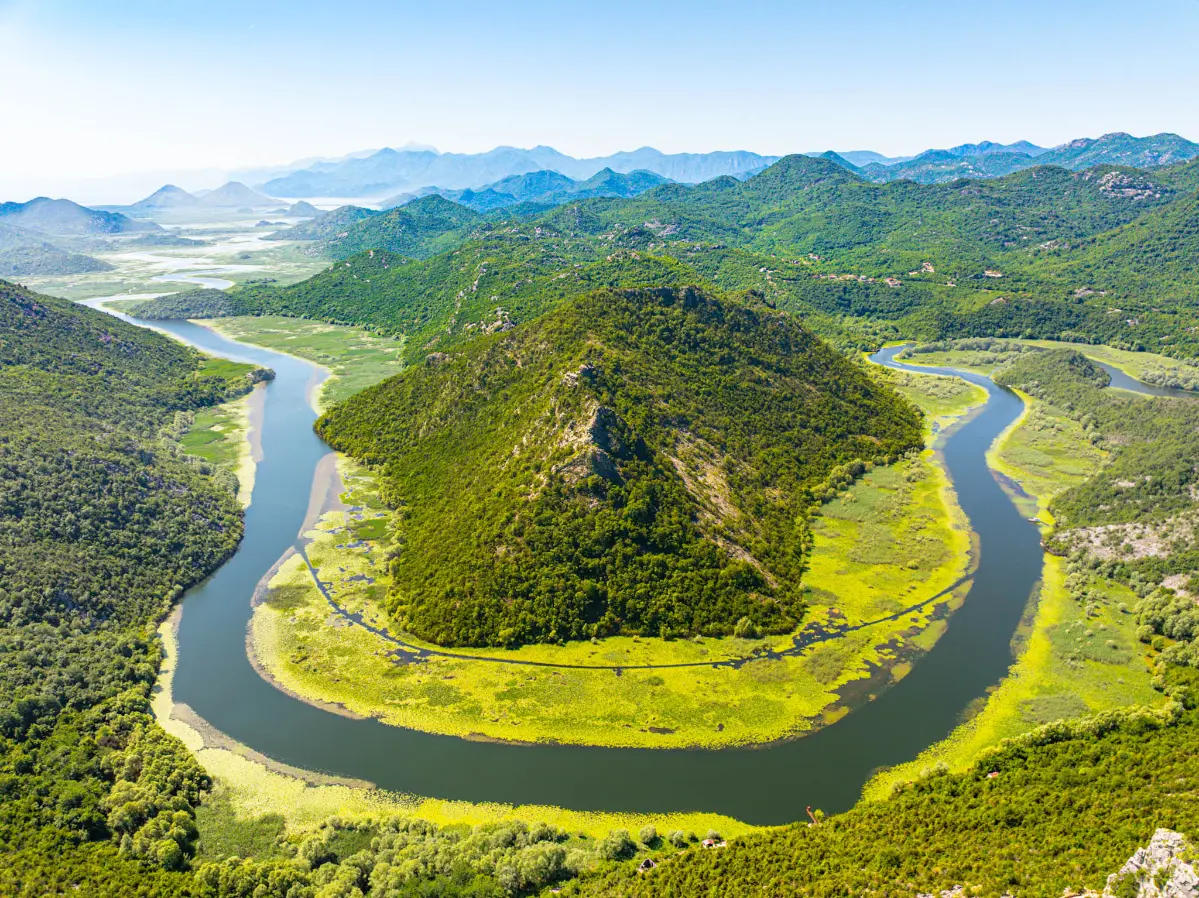 Skadarsko jezero ו-Virpazar