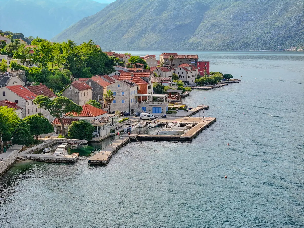 Perast — עיר בארוקית על החוף
