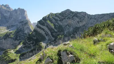 Bobotov Kuk, Djevojka i Šareni Pasovi - panoramio
