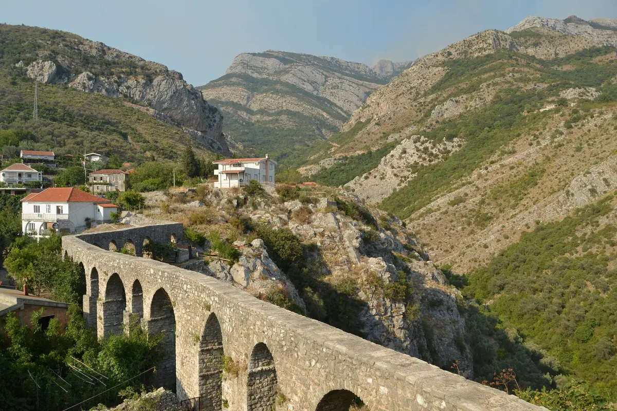 Pogled na akvadukt
