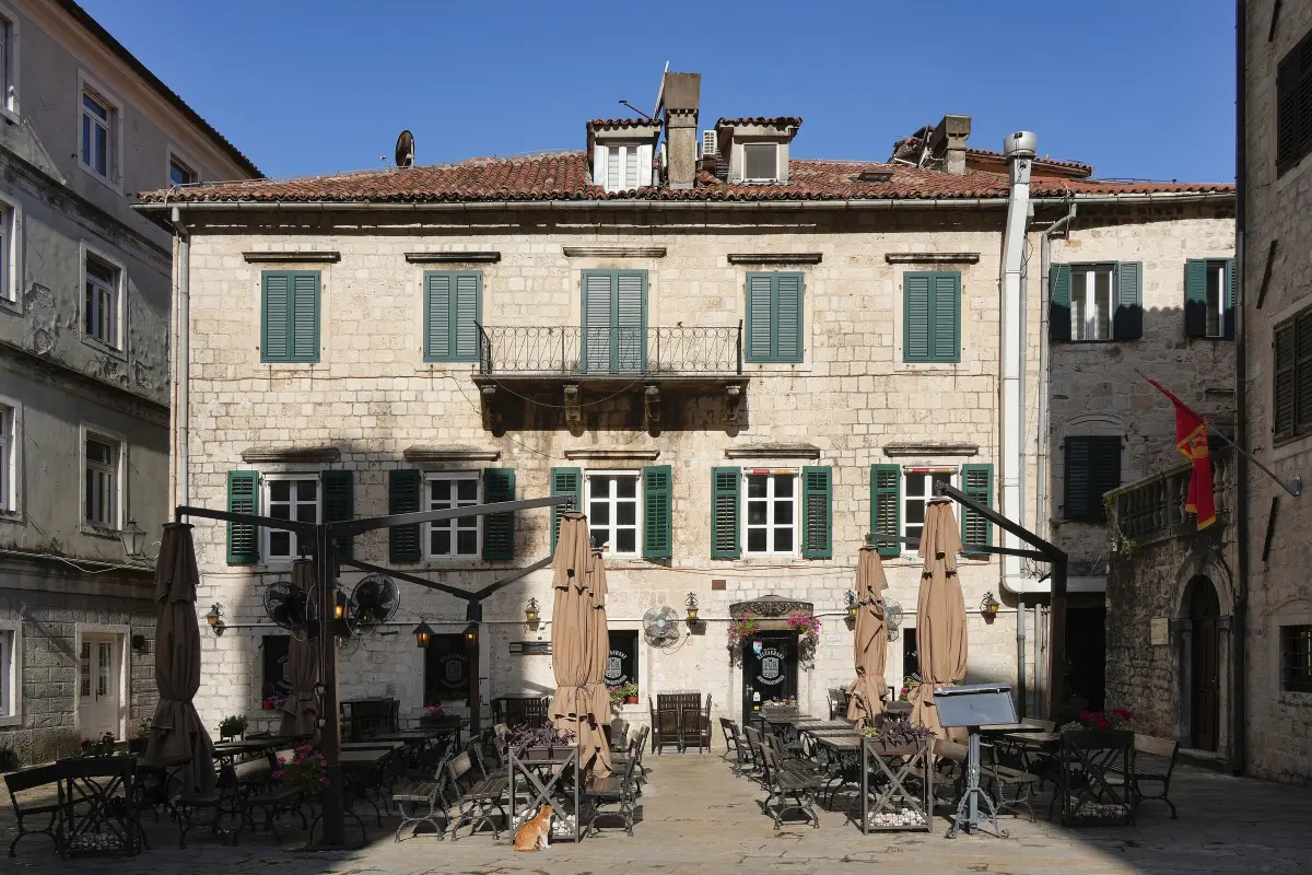 Square of Arms, Prince's Palace and Napoleon Theatre