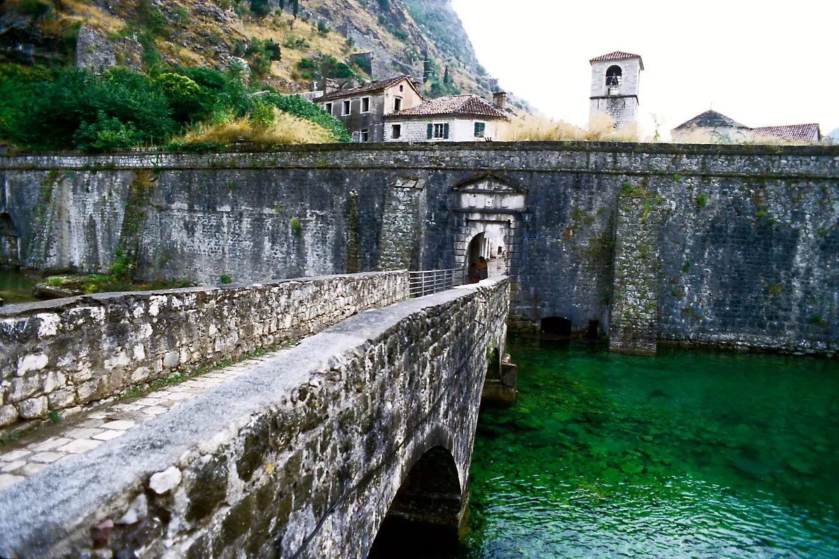 North Gate and the Škurda river