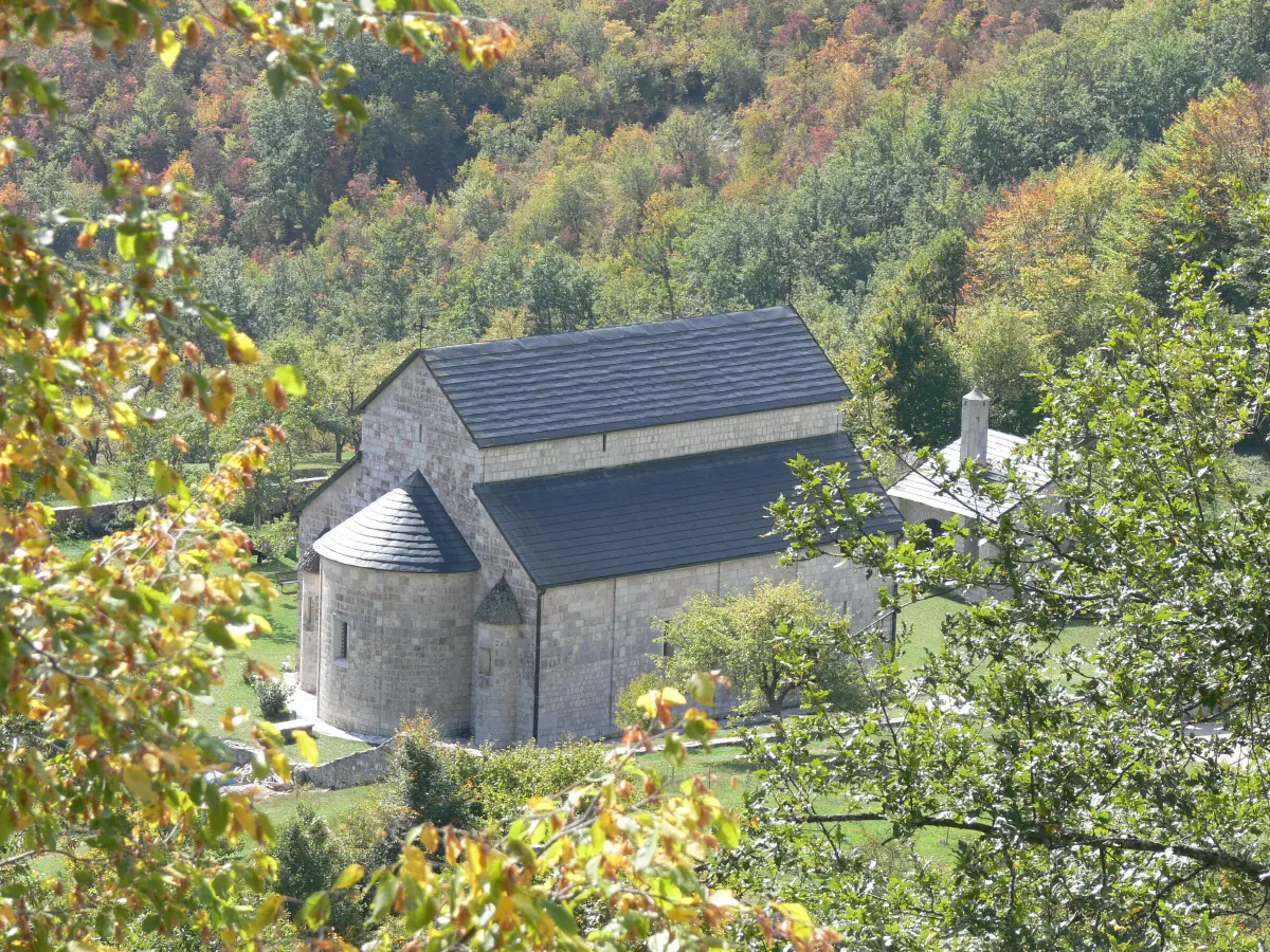 Manastir Piva