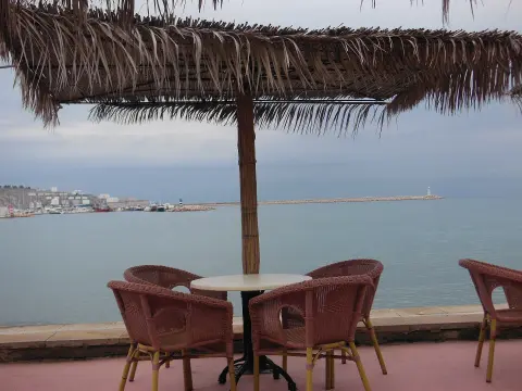 BAR, 2014-04-26 - panoramio