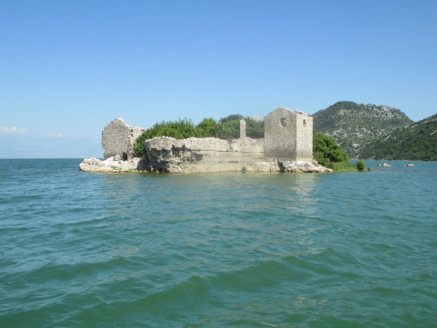 Ruševine osmanske tvrđave iz 1843.
