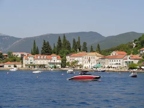 Росе, Луштица, Бока, Црна Гора