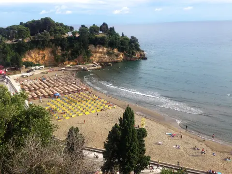 Mala plaža Ulcinj