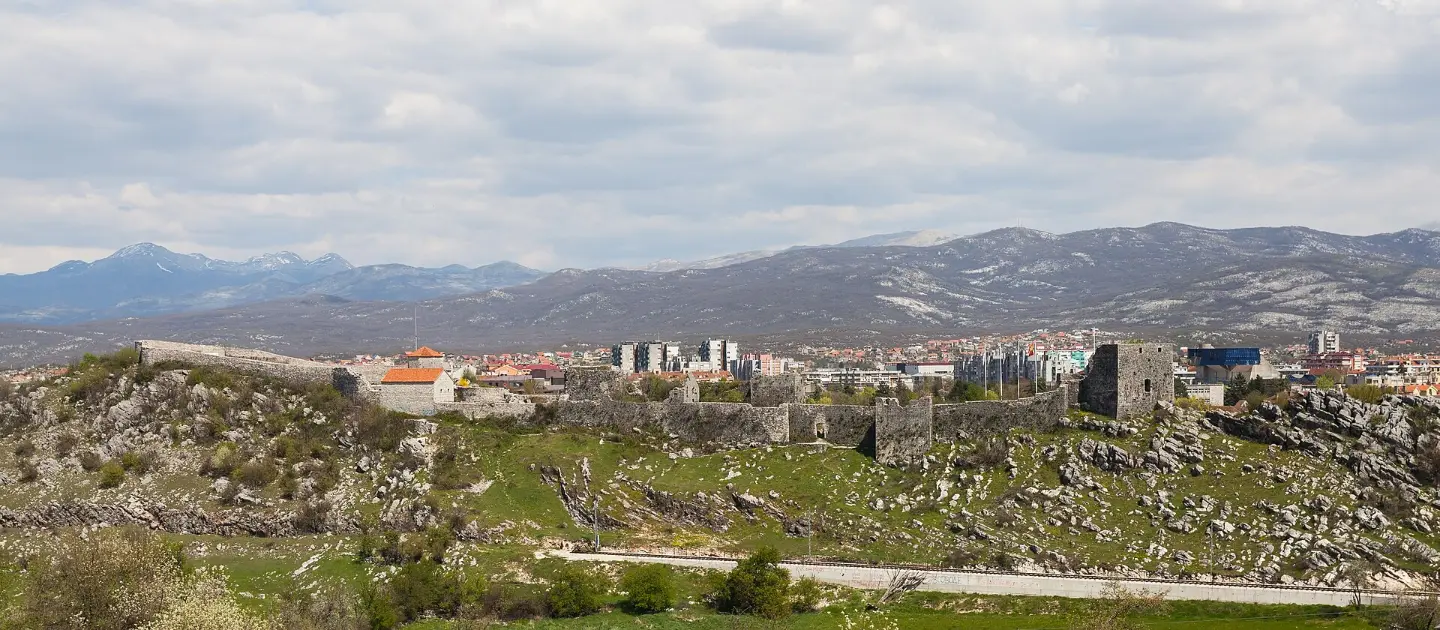 Zidine i kule tvrđave Bedem