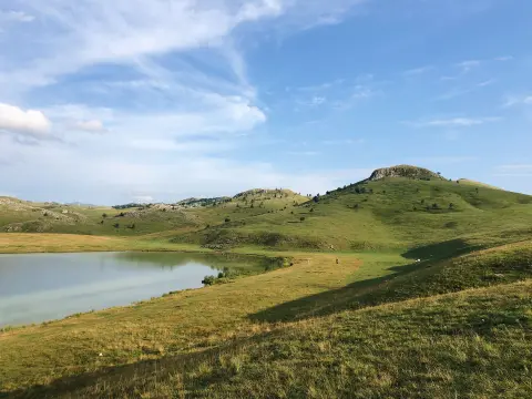 Zminičko Lake