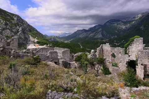 Haj-Nehaj Fortress