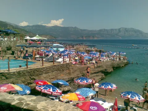 Montenegro, Krimovica, Plaza Ploce 2009 - panoramio