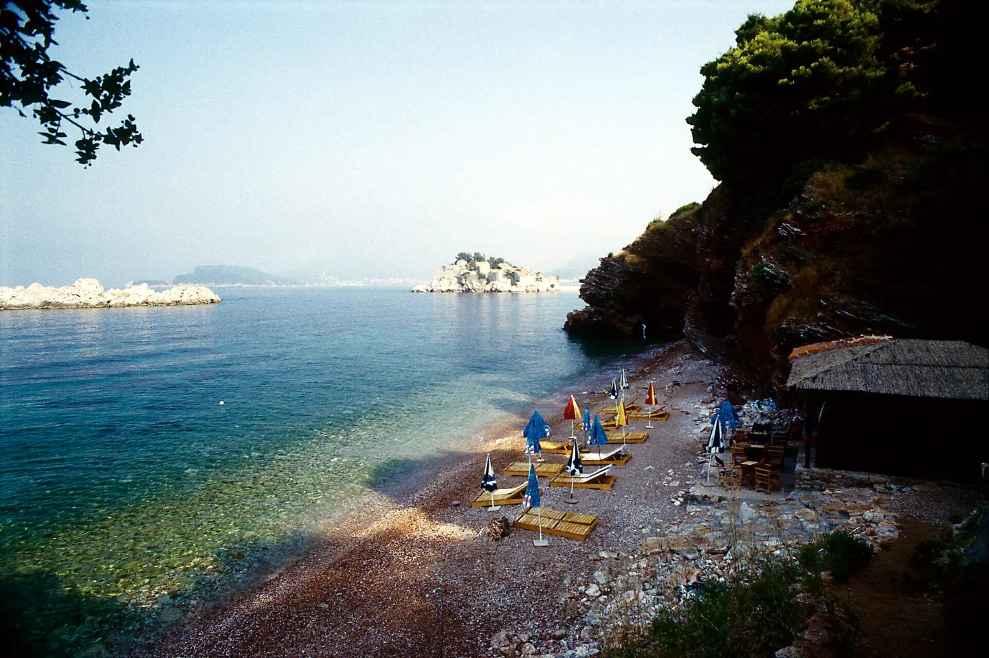 Restaurace a beach club Galija