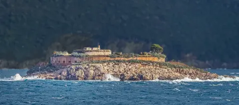 Kotor EM1B8602 (37733831245)