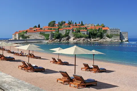 Sveti-Stefan private beach