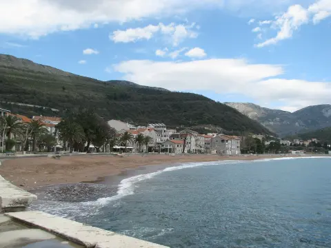 Petrovac 2010-04-06 - panoramio - Zlatomir Bacic (Back… (2)