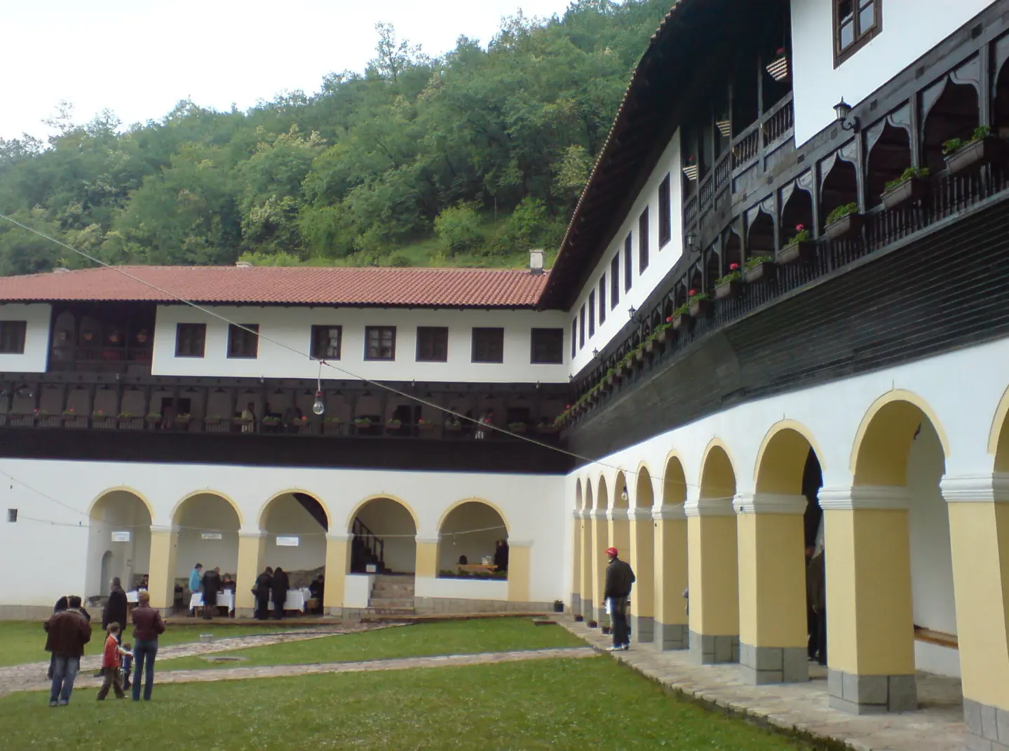 Manastir Sveta Trojica — 2 km iznad Pljevalja
