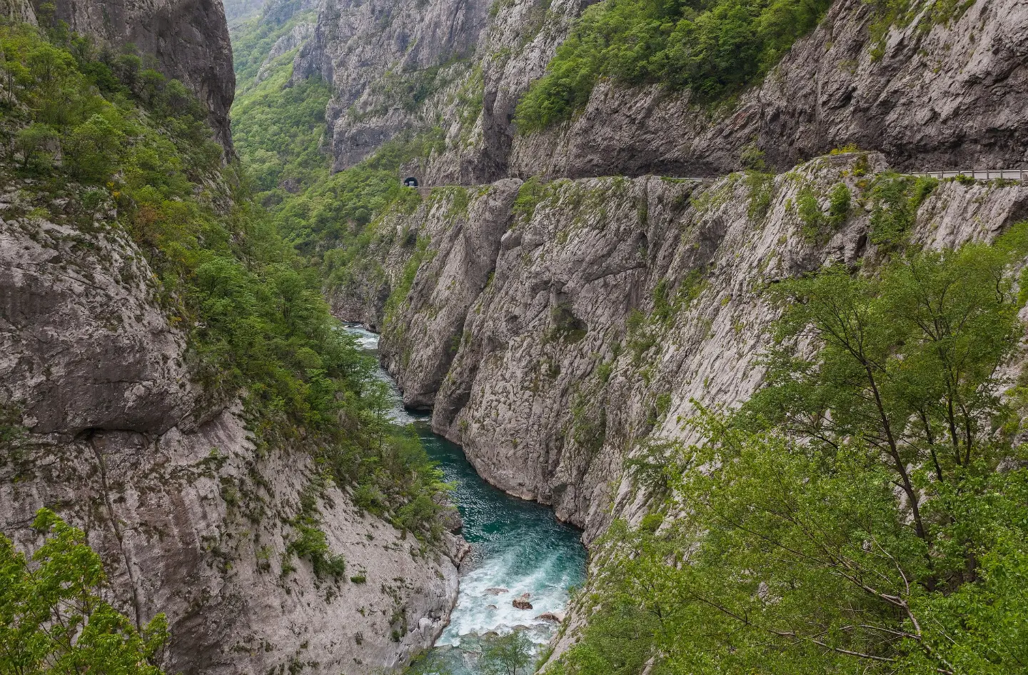 The cliffs of the Morača canyon