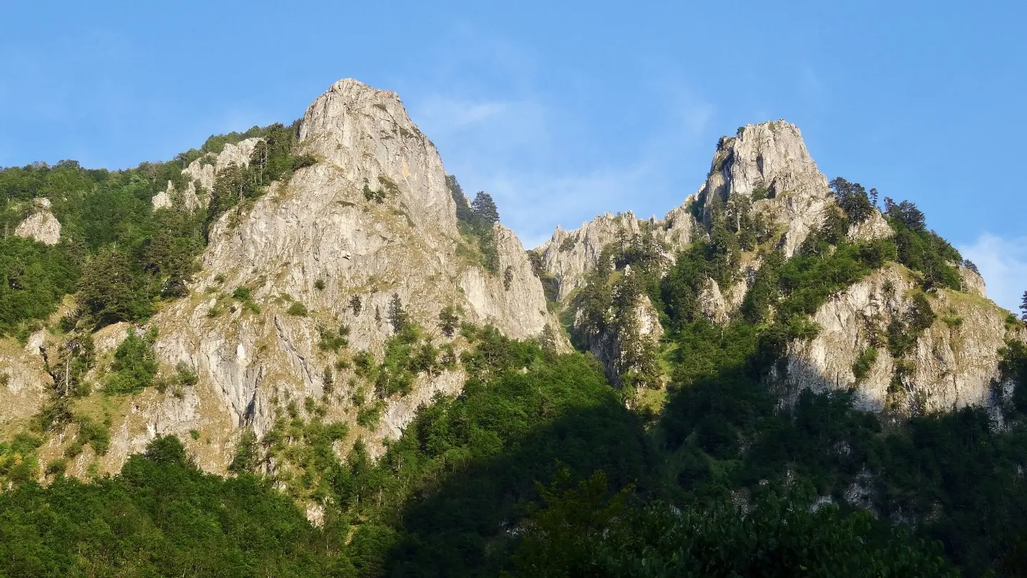 Cliffs in the Grebaje valley
