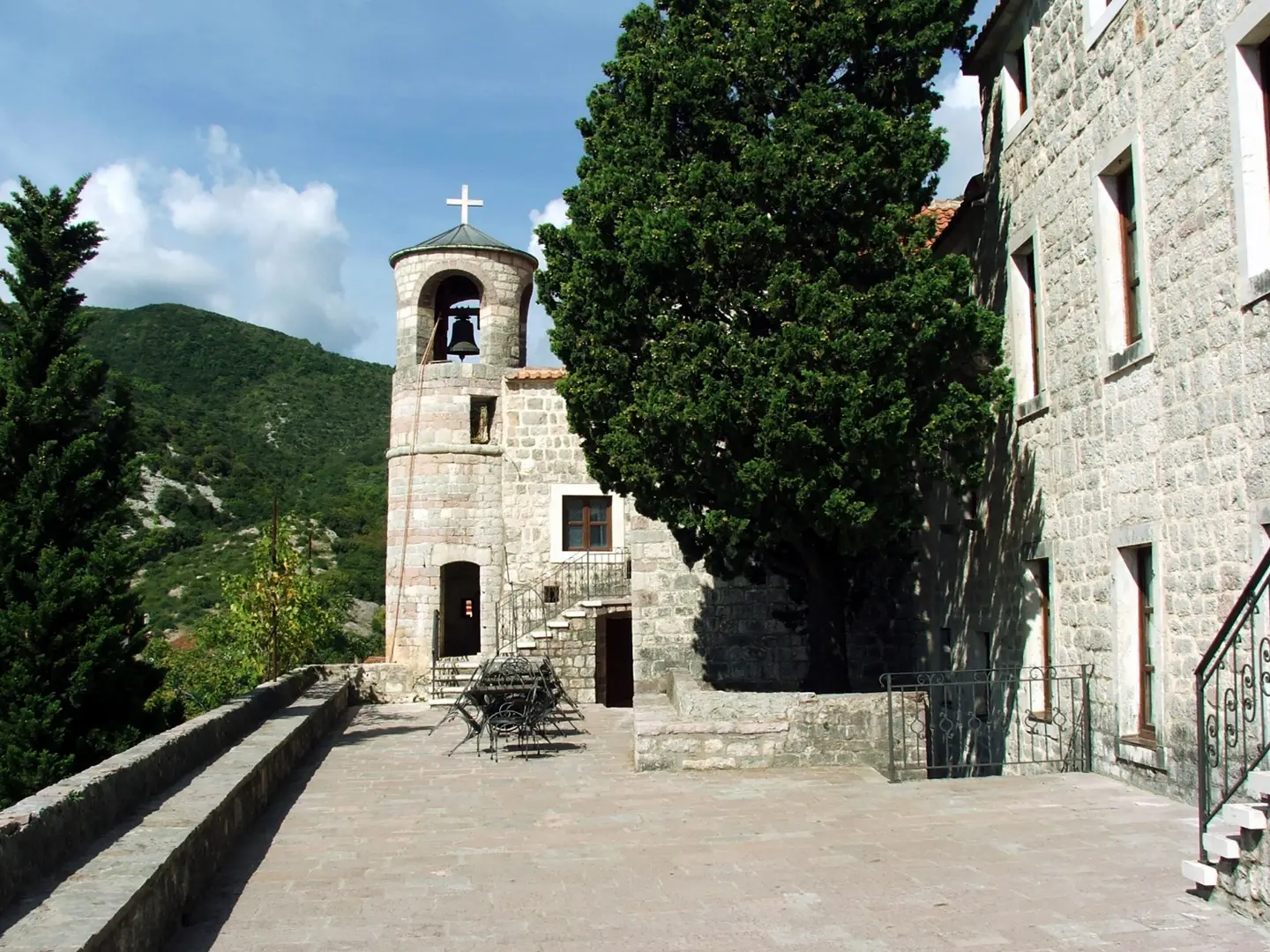 Manastir Podmaine