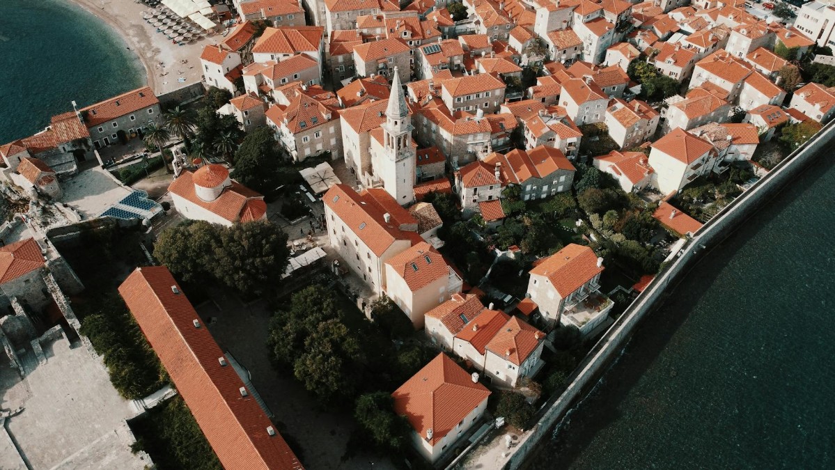שרידי הכנסייה Santa Maria in Castello