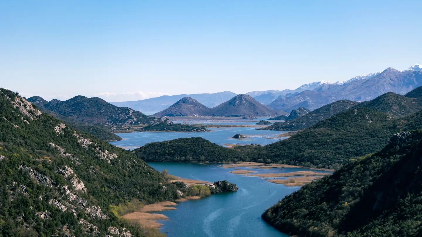 Dolina Rijeke Crnojevića i planine nad Skadarskim jezerom