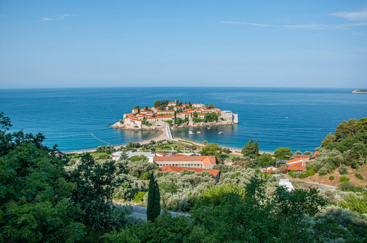 Sveti Stefan connected to mainland by isthmus