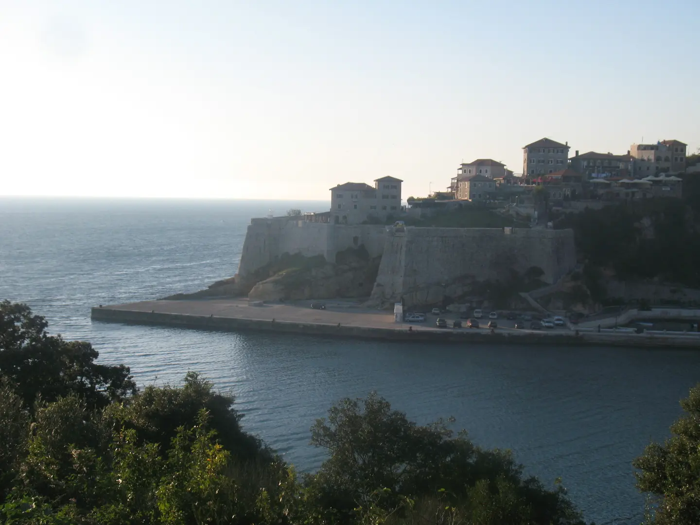 Noć tvrđava (Night of Fortresses) — 1