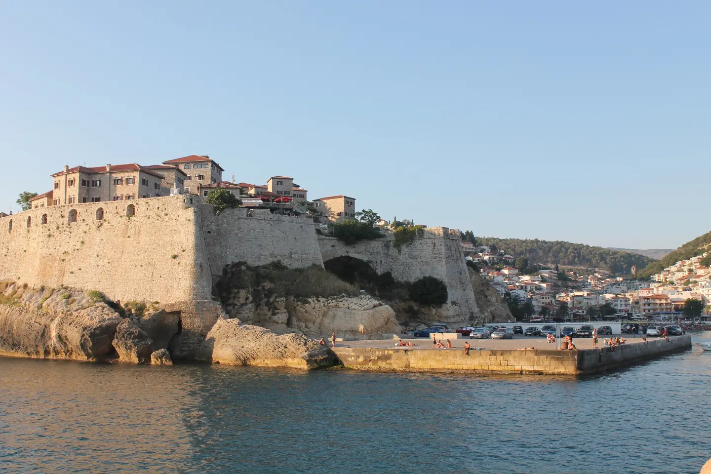 Noć tvrđava (Night of Fortresses)