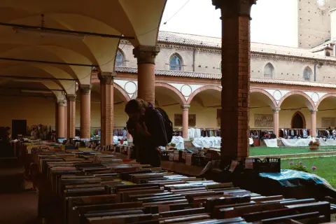 Trg od knjige — Book Square — 1