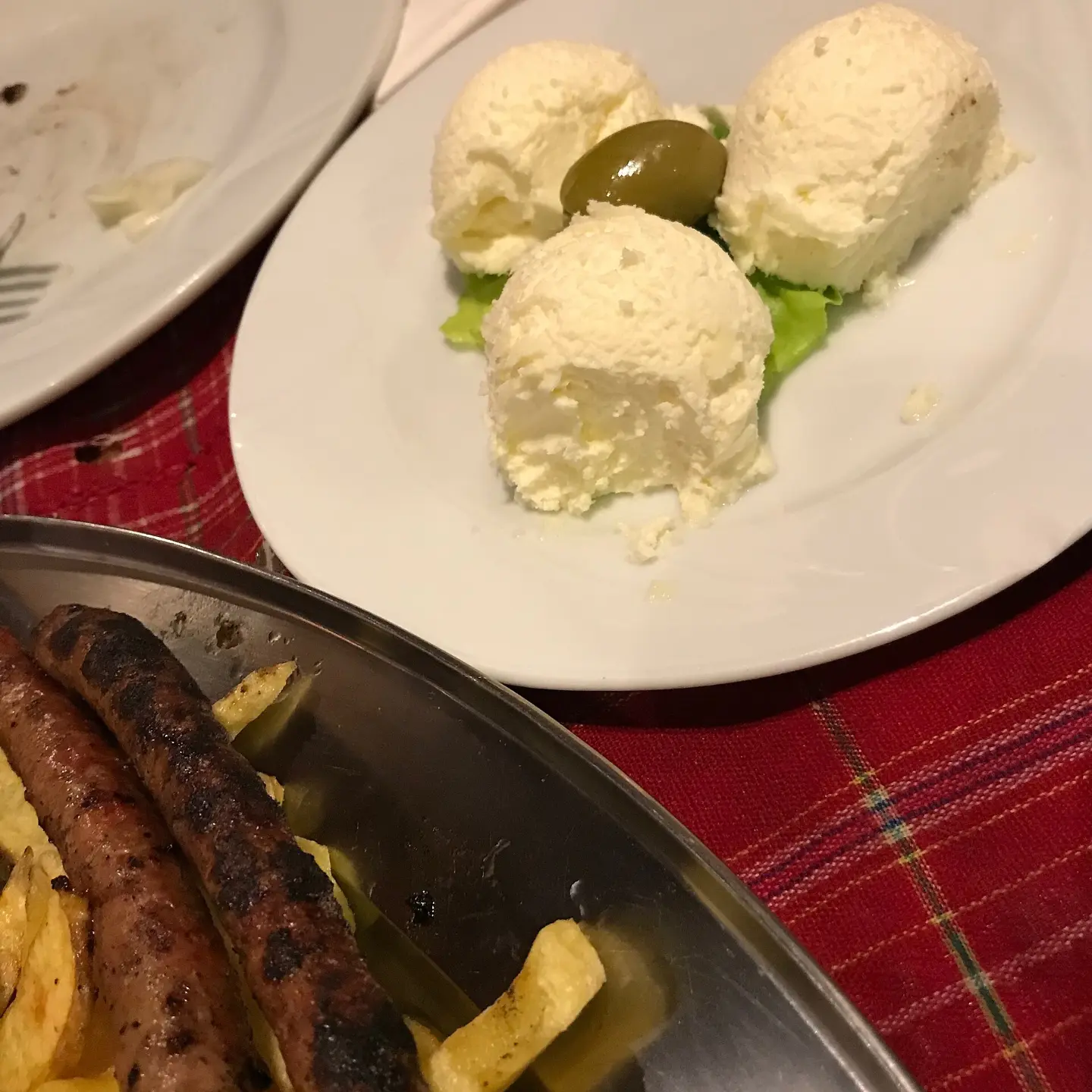 קאימק וסקורופ דורמיטורי: שמנת הרים