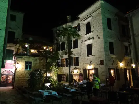 Hostels in Montenegro: where to sleep on a budget