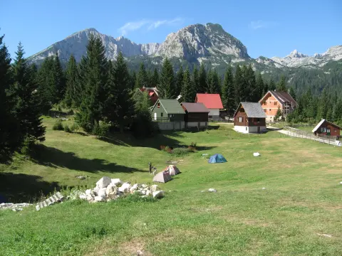 Camping in Montenegro: campsites in the mountains, by the river and the sea