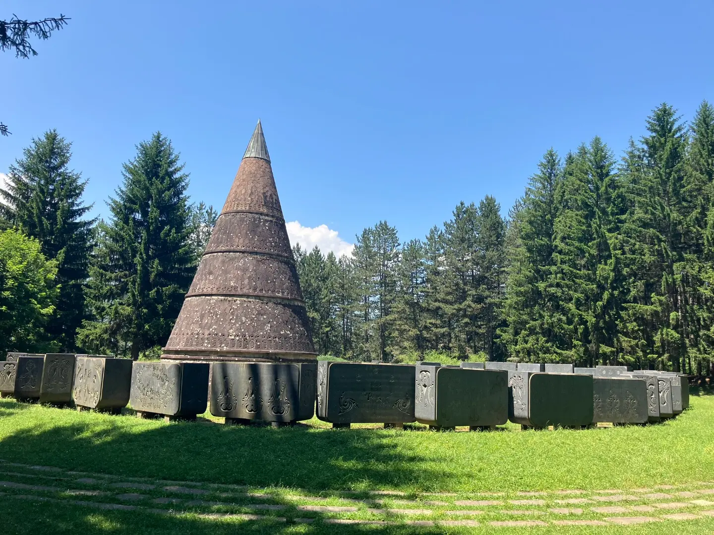Spomenik slobodi na Jasikovcu u Beranama