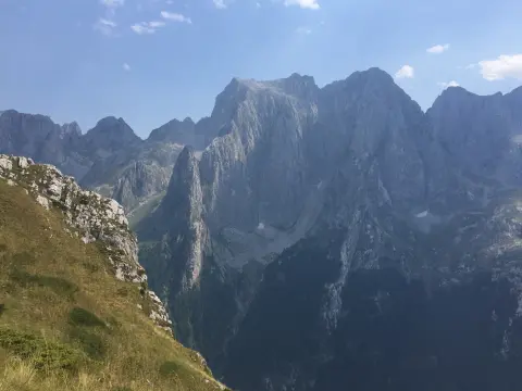 Grbaja i Karanfili – alpinističke stijene