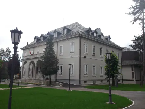 Kratka staza kod Cetinjskog manastira