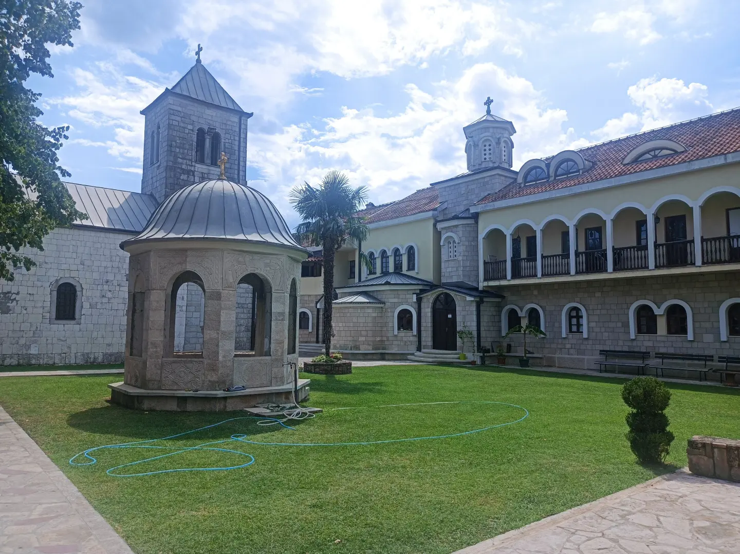 Danilovgrad – Katun Maganik (suggested trail, no trailmarks)