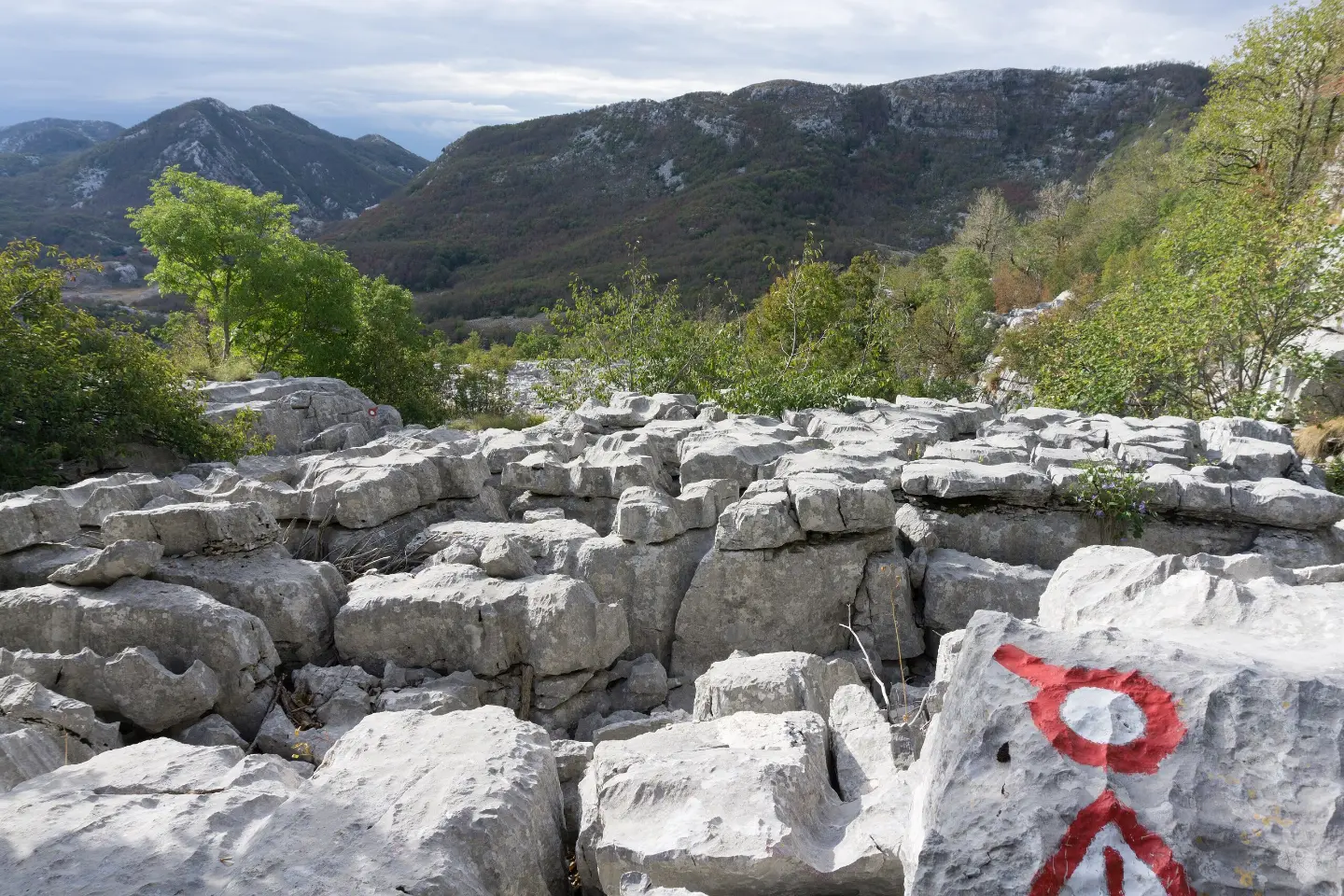 Staza između Subre i doma Za Vratlom