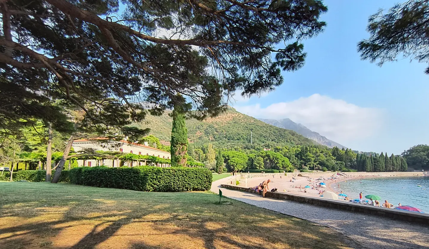 King's Beach at Miločer