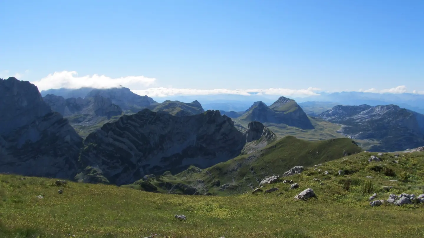 Pogled sa grebena Prutaša