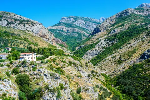 Around Stari Bar