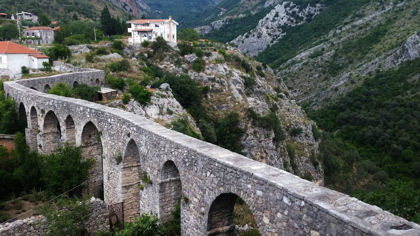 The aqueduct of Stari Bar