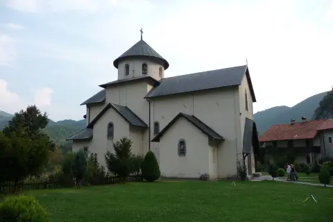 Velje Duboko – Manastir Morača (suggested trail, no trailmarks)